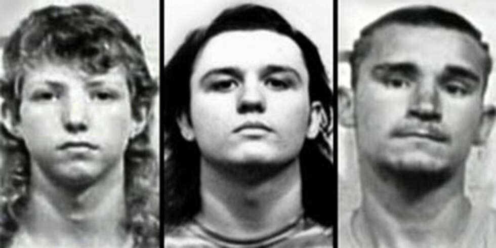 Politiets såkalte ¿mugshots¿ tatt av de tre
tenåringene (f.v. Baldwin, Misskelley, Echols) som ble
dømt for barnedrapene i 1994. Politiets såkalte ¿mugshots¿ tatt av de tre
tenåringene (f.v. Baldwin, Misskelley, Echols) som ble
dømt for barnedrapene i 1994.