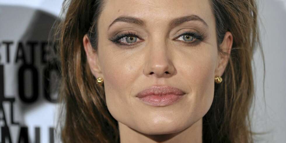 - Du blir ikke utslitt av noe du er lideskapelig opptatt av, proklamerer Angelina Jolie. - Du blir ikke utslitt av noe du er lideskapelig opptatt av, proklamerer Angelina Jolie.