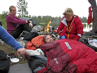 SYDAME: Liv Tone gikk rundt med kano i første episode. OL-svømmeren slo hun hodet og måtte sy. SYDAME: Liv Tone gikk rundt med kano i første episode. OL-svømmeren slo hun hodet og måtte sy.