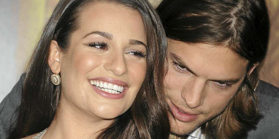 «GLEE»DER SEG STORT: Lea Michele kommer tilbake til «Glee» i fjerde sesong. Nysingle Ashton Kutcher ser forgapt ut, men de to TV-stjernene skal ikke ha noe romatisk på gang. «GLEE»DER SEG STORT: Lea Michele kommer tilbake til «Glee» i fjerde sesong. Nysingle Ashton Kutcher ser forgapt ut, men de to TV-stjernene skal ikke ha noe romatisk på gang.
