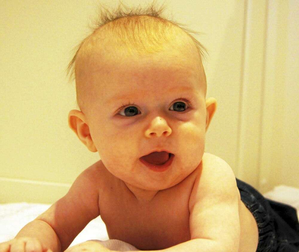 DESEMBERVINNER: Mathea ble bam-baby i desember DESEMBERVINNER: Mathea ble bam-baby i desember