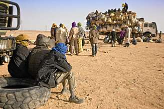 Menneskene er på vikende front i Sahara i vår tidsalder. Menneskene er på vikende front i Sahara i vår tidsalder.
