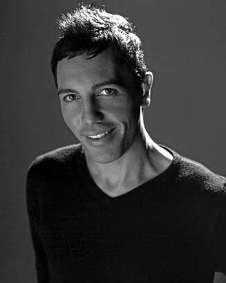 MAKEUPARTIST: German Moyano er Lancômes internasjonale makeupartist. MAKEUPARTIST: German Moyano er Lancômes internasjonale makeupartist.