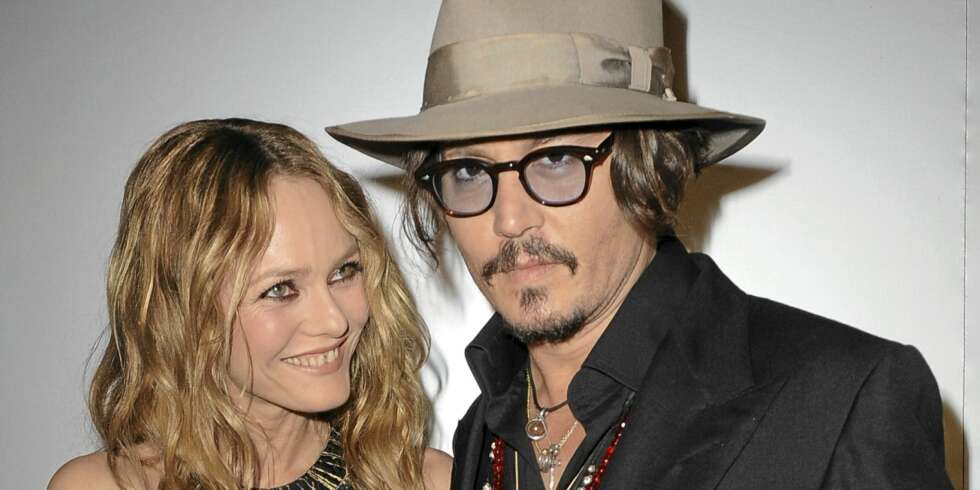 GOING STRONG: Vanessa Paradis og Johnny Depp er fortsatt sammen, skal vi tro Vanessa selv. GOING STRONG: Vanessa Paradis og Johnny Depp er fortsatt sammen, skal vi tro Vanessa selv.