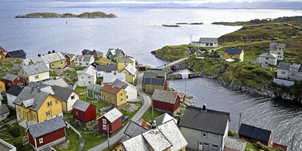 ONA FYR: Det bor fortsatt en håndfull mennesker i Norges sørligste fiskevær. ONA FYR: Det bor fortsatt en håndfull mennesker i Norges sørligste fiskevær.