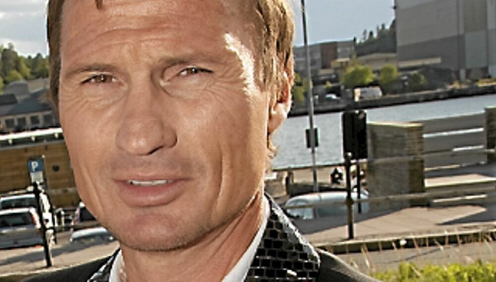 Petter Stordalen vil hjelpe til med å gjenreise Utøya. Petter Stordalen vil hjelpe til med å gjenreise Utøya.