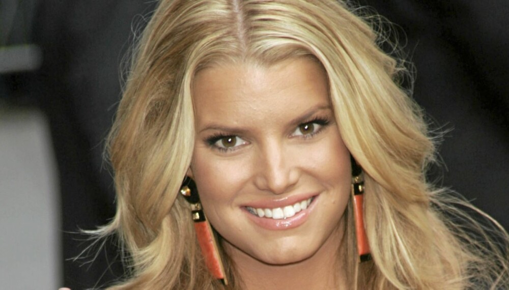 GLØD: Jessica Simpson er blant kjendisene som sverger til selvbruningskrem. GLØD: Jessica Simpson er blant kjendisene som sverger til selvbruningskrem.