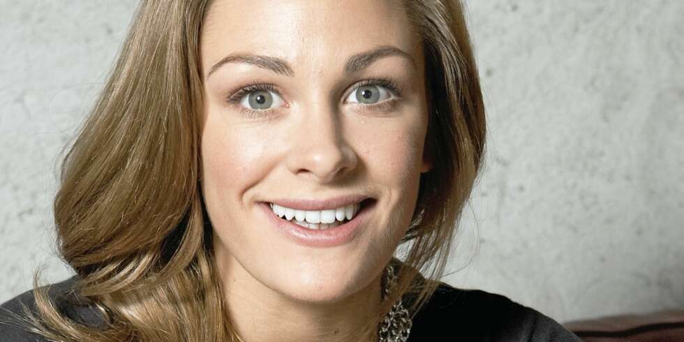 JENNY MÅ JOBBE: Jenny Skavlans nye TV-prosjekt «tweet4tweet» ble slaktet av kritikerne. Det tar hun som et incitament for å jobbe hardere. JENNY MÅ JOBBE: Jenny Skavlans nye TV-prosjekt «tweet4tweet» ble slaktet av kritikerne. Det tar hun som et incitament for å jobbe hardere.
