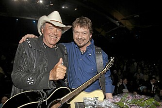 IKKE BARE BARE: Bobby Bare og Petter Øien seiler opp på oddslistene... IKKE BARE BARE: Bobby Bare og Petter Øien seiler opp på oddslistene...