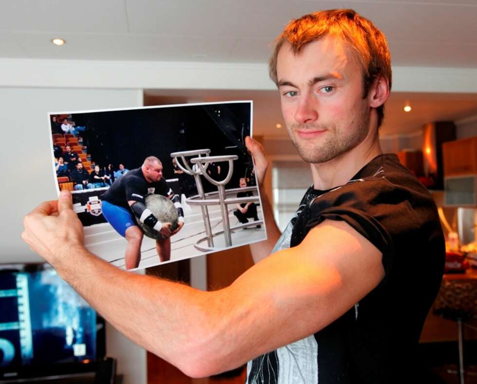 IKKE REDD: - Hva er det han løfter på, tennisballer?? Northug frykter ikke kolossen fra USA. IKKE REDD: - Hva er det han løfter på, tennisballer?? Northug frykter ikke kolossen fra USA.