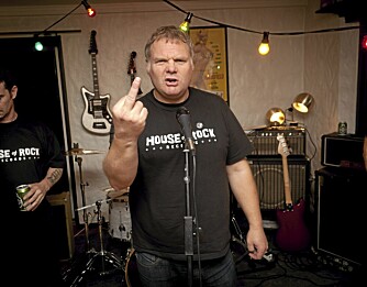 I en alder av 47 er Morten Henriksen fortsatt like rock 'n roll. I en alder av 47 er Morten Henriksen fortsatt like rock 'n roll.