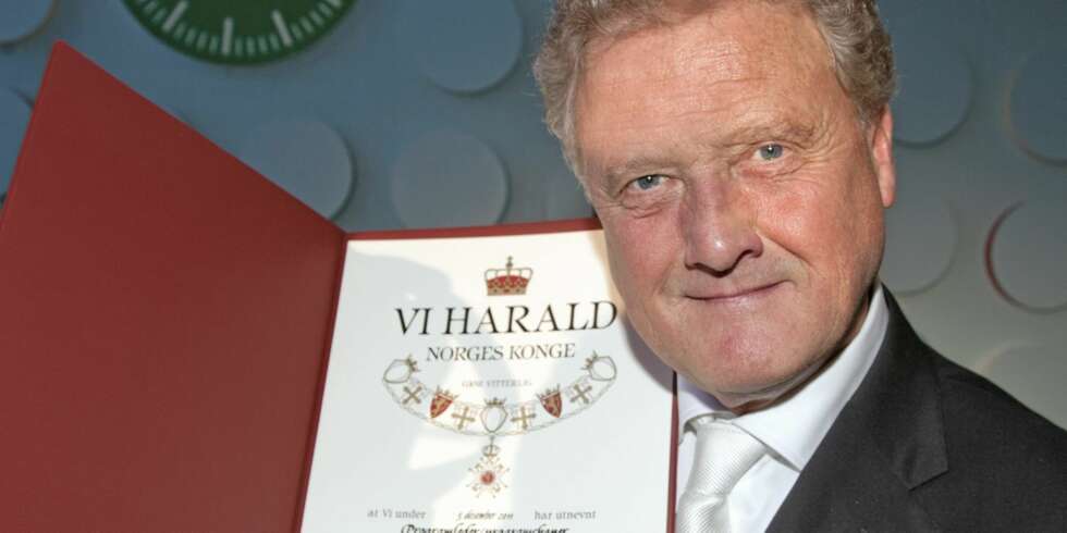 RIDDER DAN: Dan Børge Akerø (60) var svært stolt og rørt til tårer, da han ble slått til Ridder av 1. klasse av Den Kongelige Norske St. Olavs Orden RIDDER DAN: Dan Børge Akerø (60) var svært stolt og rørt til tårer, da han ble slått til Ridder av 1. klasse av Den Kongelige Norske St. Olavs Orden