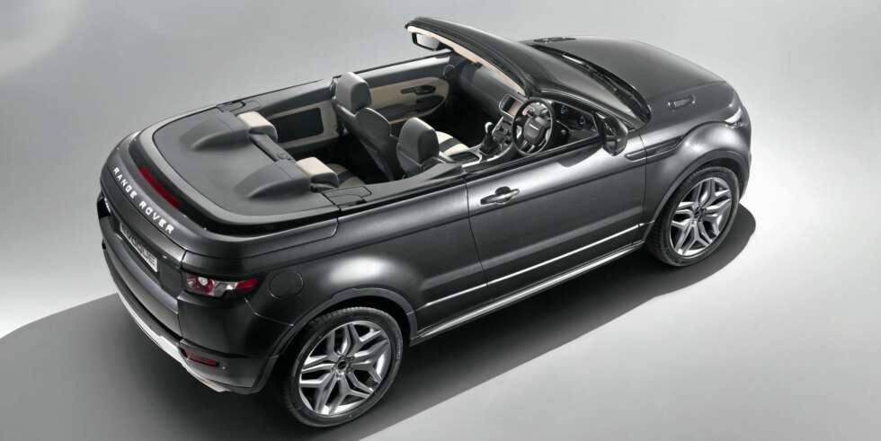 KOMPAKT: Det er moro at enkelte bilprodusenter tør å gjøre noe nytt. Evoque Convertible er et eksempel på det. KOMPAKT: Det er moro at enkelte bilprodusenter tør å gjøre noe nytt. Evoque Convertible er et eksempel på det.