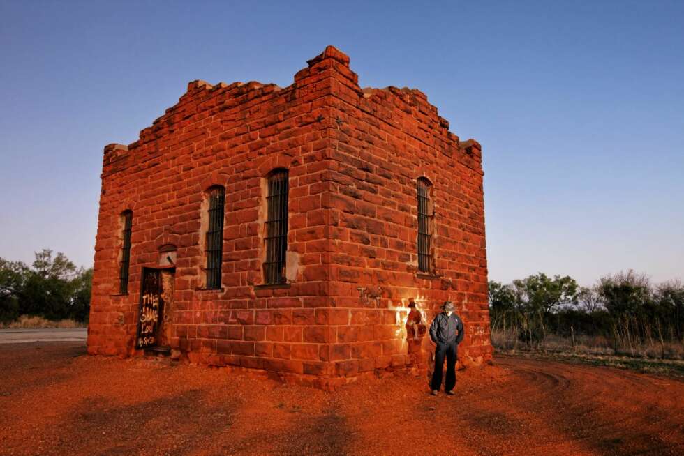 Det oser historie av denne snart 117 år gamle bygningen. En gang var dette en del av Det ville vesten. Det oser historie av denne snart 117 år gamle bygningen. En gang var dette en del av Det ville vesten.