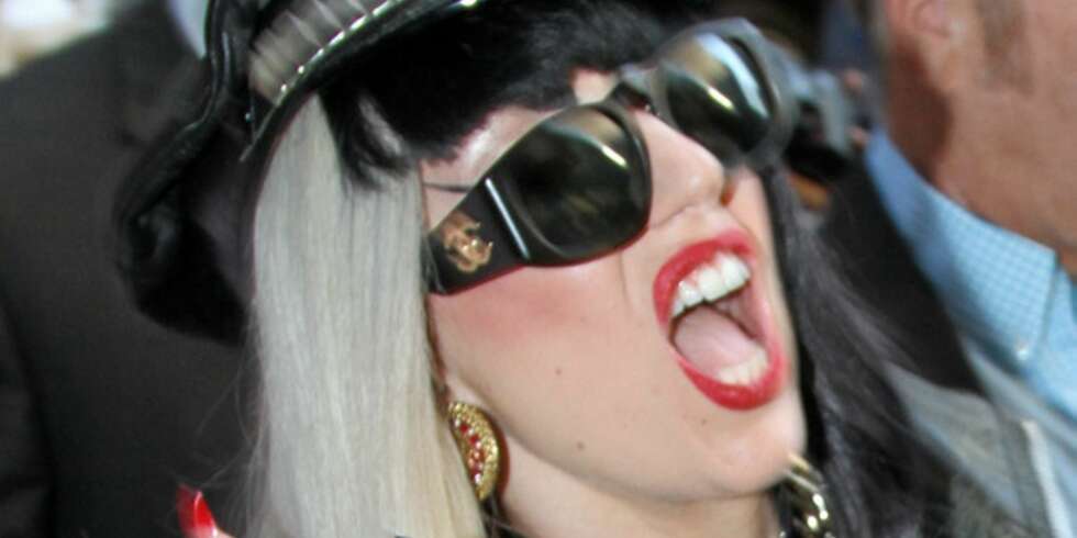 I DÅRLIG SELSKAP: Lady Gagas nye kjæreste skal ha ekstremt dårlig innflytelse på popstjernen. I DÅRLIG SELSKAP: Lady Gagas nye kjæreste skal ha ekstremt dårlig innflytelse på popstjernen.