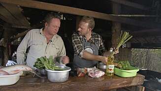 DOKUMENTARSERIE: Fredrik Græsvik og Tom Victor Gausdal besøker konfliktherjede land i sitt nye TV-program. Her er tilbereder de et måltid i Burma. DOKUMENTARSERIE: Fredrik Græsvik og Tom Victor Gausdal besøker konfliktherjede land i sitt nye TV-program. Her er tilbereder de et måltid i Burma.