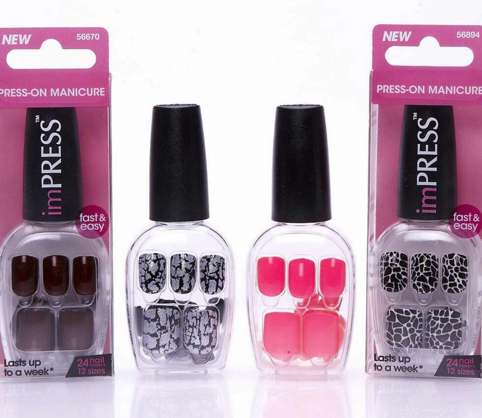 ENKLE NEGLER: ImPress Nails by Broadway (kr 119) er uten tvil en av mine største funn i 2012, og jeg har ikke tenkt til å slutte med å bruke de med det første! ENKLE NEGLER: ImPress Nails by Broadway (kr 119) er uten tvil en av mine største funn i 2012, og jeg har ikke tenkt til å slutte med å bruke de med det første!
