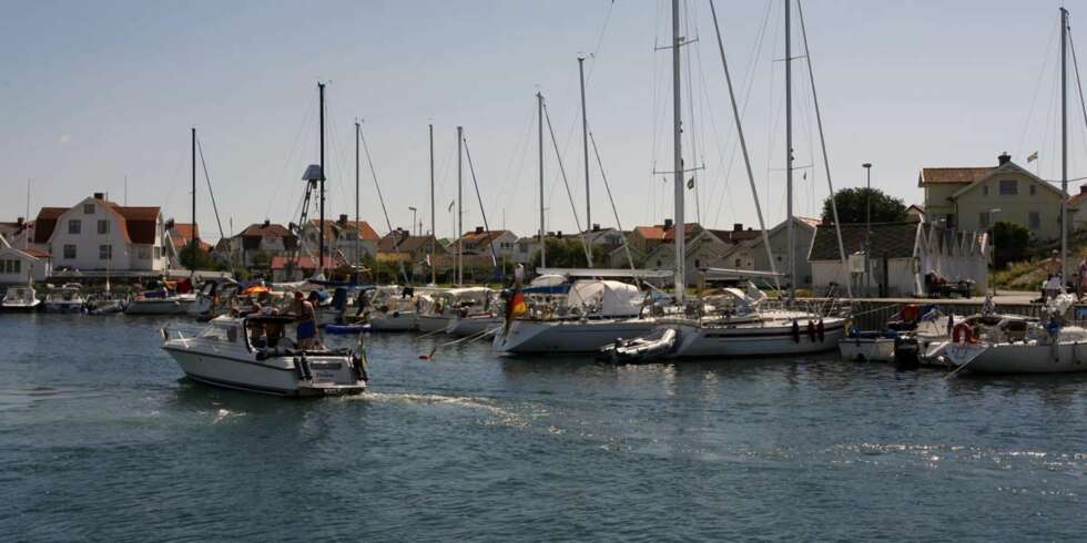Det er ikke bare vi som vil ha en plass i gjestehavnen på Vrangö. Det er ikke bare vi som vil ha en plass i gjestehavnen på Vrangö.