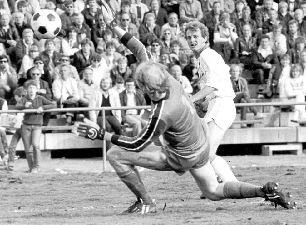 Frithjof Wilborn var selv en lovende fotballspiller på Strømsgodset og Brann på 80-tallet.. Frithjof Wilborn var selv en lovende fotballspiller på Strømsgodset og Brann på 80-tallet..