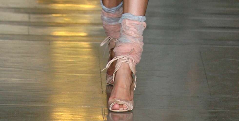 Detaljer fra Jill Stuart vår/sommer 2009. Detaljer fra Jill Stuart vår/sommer 2009.