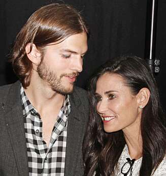 LYKKELIGERE TIDER: Ashton Kutcher og Demi Moore var gift i seks år før det ble slutt i november i fjor. LYKKELIGERE TIDER: Ashton Kutcher og Demi Moore var gift i seks år før det ble slutt i november i fjor.