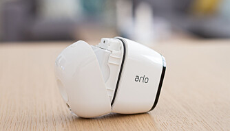 Arlo har skiftet ut kostbare engangsbatterier med et stort oppladbart batteri. Arlo har skiftet ut kostbare engangsbatterier med et stort oppladbart batteri.
