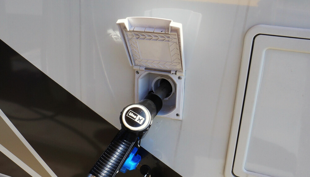 FEIL HULL: Her har dieselpistolen ingenting å gjøre. FEIL HULL: Her har dieselpistolen ingenting å gjøre.