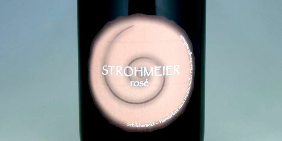 ROSA BOBLER: Strohmeier Rosé Sekt. ROSA BOBLER: Strohmeier Rosé Sekt.