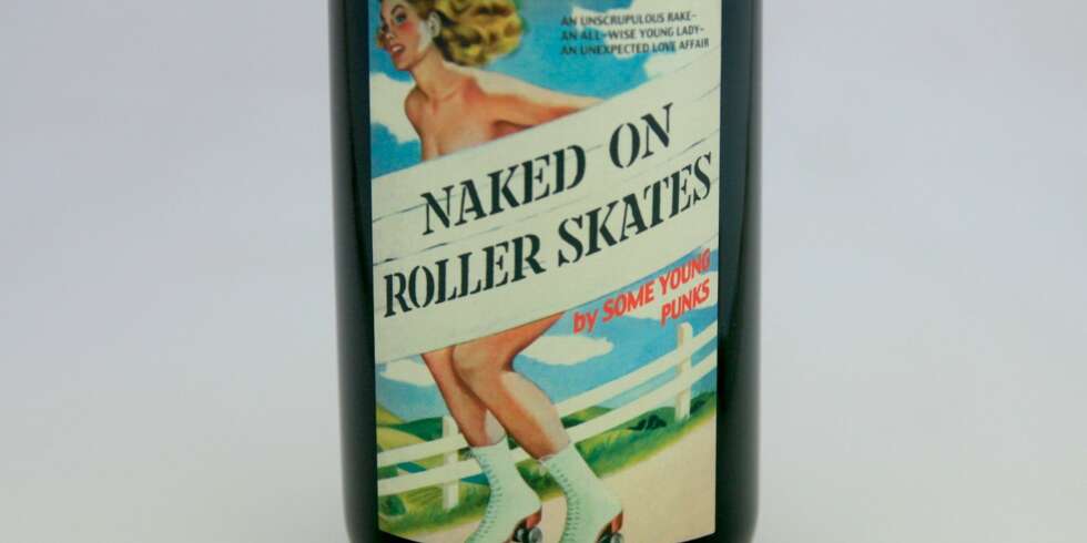 GRILLVIN: Naked On Roller Skates 2015. GRILLVIN: Naked On Roller Skates 2015.