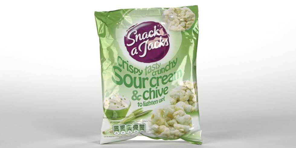 SUNNERE: DinKost.no har bedt ernæringsfysiolog Gunn Helene Arsky om å gi terningkast til sunnere alternativer til saltsnacks som chips. SUNNERE: DinKost.no har bedt ernæringsfysiolog Gunn Helene Arsky om å gi terningkast til sunnere alternativer til saltsnacks som chips.