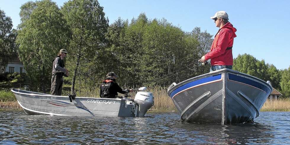 Alubåter på test. Alubåter på test.