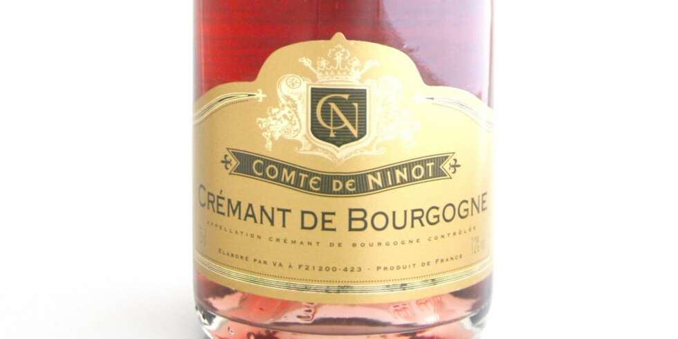 ROSA MUSSERENDE: Comte de Ninot Crémant de Bourgogne Rosé Brut kom på førsteplass i testen. ROSA MUSSERENDE: Comte de Ninot Crémant de Bourgogne Rosé Brut kom på førsteplass i testen.