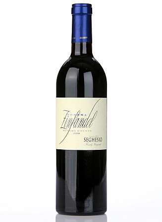 På delt førsteplass i denne klassen finner vi Seghesio Sonoma Zinfandel 2006, fra USA/California. Et perfekt kjøp til høstens retter av lam og vilt. På delt førsteplass i denne klassen finner vi Seghesio Sonoma Zinfandel 2006, fra USA/California. Et perfekt kjøp til høstens retter av lam og vilt.