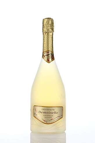 Demoiselle la Parisienne 2000, brut: 88 poeng. Demoiselle la Parisienne 2000, brut: 88 poeng.