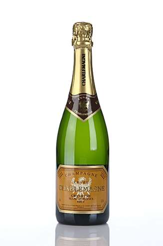 Cuvée Charlemagne Blanc de Blancs 2004, brut. Cuvée Charlemagne Blanc de Blancs 2004, brut.