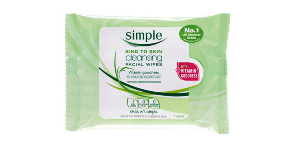 TEST: Simple Cleansing Facial Wipes. TEST: Simple Cleansing Facial Wipes.