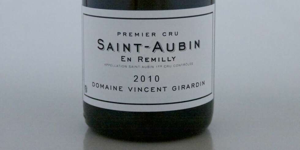 FLOTT JULEGAVE: Girardin Saint-Aubin 1er Cru en Remilly 2010. FLOTT JULEGAVE: Girardin Saint-Aubin 1er Cru en Remilly 2010.
