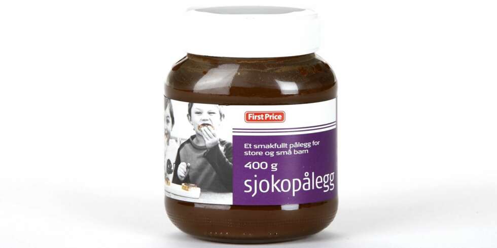 SJOKOLADEPÅLEGG: DinKost og ShapeUp har sjekket næringsverdien på ni typer sjokoladepålegg. Testens taper har nesten dobbelt så høyt kaloriinnhold som testvinneren. SJOKOLADEPÅLEGG: DinKost og ShapeUp har sjekket næringsverdien på ni typer sjokoladepålegg. Testens taper har nesten dobbelt så høyt kaloriinnhold som testvinneren.