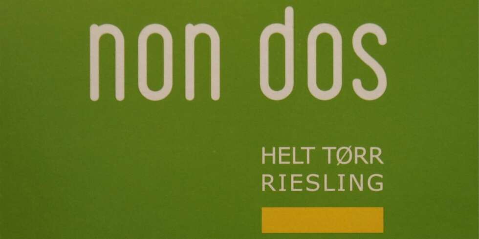 GOD PAPPVIN: Non Dos Helt Tørr Riesling 2011. GOD PAPPVIN: Non Dos Helt Tørr Riesling 2011.