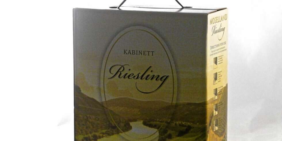 TEST AV HVITVIN: Moselland Riesling Kabinett 2010. TEST AV HVITVIN: Moselland Riesling Kabinett 2010.