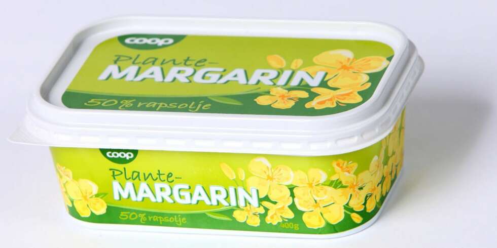 SMØR OG MARGARIN: Det er ikke ett fett hvilket spisefett du velger. DinKost har vurdert næringsinnholdet i 24 typer spisefett. SMØR OG MARGARIN: Det er ikke ett fett hvilket spisefett du velger. DinKost har vurdert næringsinnholdet i 24 typer spisefett.