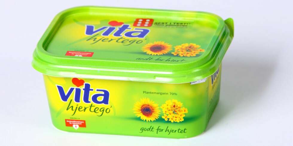 SMØR OG MARGARIN: Det er ikke ett fett hvilket spisefett du velger. DinKost har vurdert næringsinnholdet i 24 typer spisefett. SMØR OG MARGARIN: Det er ikke ett fett hvilket spisefett du velger. DinKost har vurdert næringsinnholdet i 24 typer spisefett.