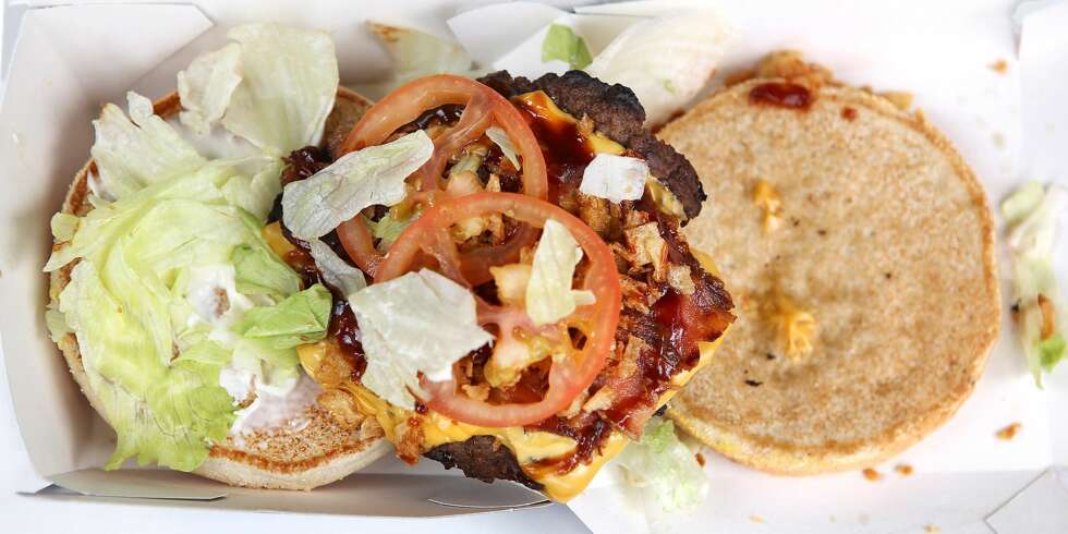 Test: Hvilken hamburger ligner mest på reklamebildet? Test: Hvilken hamburger ligner mest på reklamebildet?