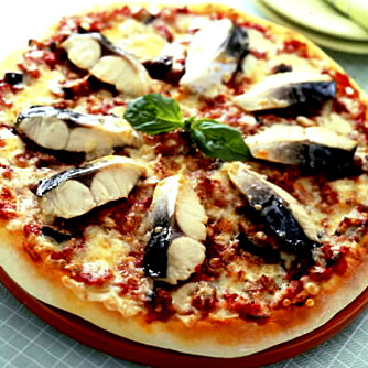 Kanskje du foretrekker makrell på pizzaen? Send oss dine bese tips! Kanskje du foretrekker makrell på pizzaen? Send oss dine bese tips!