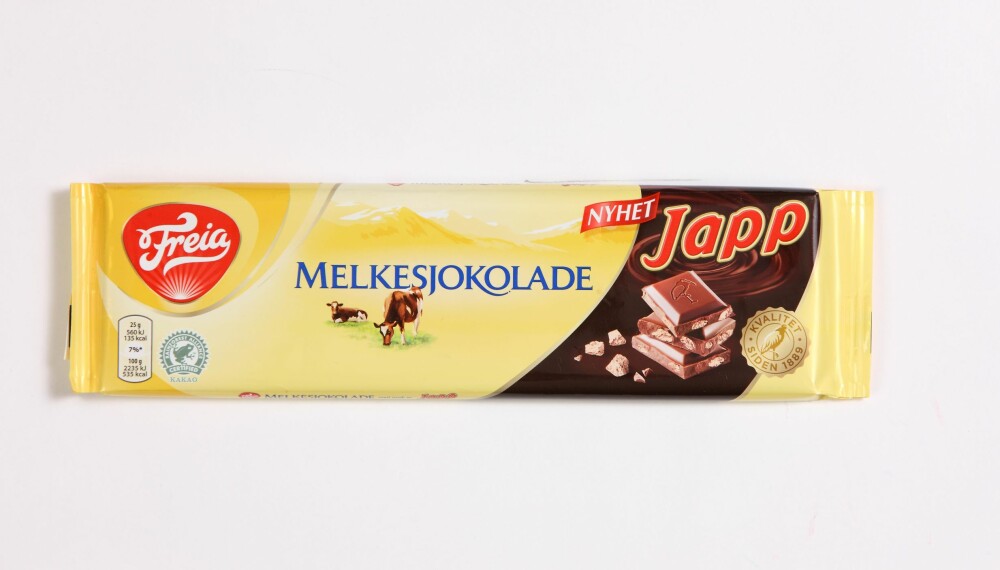 TEST AV STORE SJOKOLADEPLATER: Vi har testet næringsinnholdet i 24 sjokoladeplater. FOTO: Bjørn Inge Karlsen TEST AV STORE SJOKOLADEPLATER: Vi har testet næringsinnholdet i 24 sjokoladeplater. FOTO: Bjørn Inge Karlsen