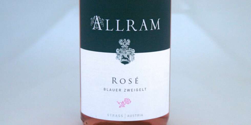 ROSA DRÅPER: Allram Blauer Zweigelt Rose 2011 kom på delt fjerdeplass. ROSA DRÅPER: Allram Blauer Zweigelt Rose 2011 kom på delt fjerdeplass.