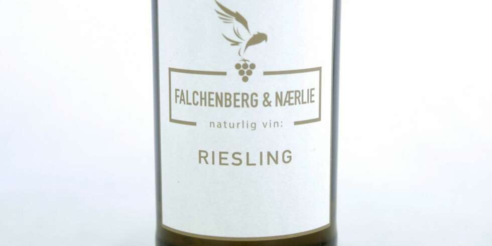ØKOLOGISK: Falchenberg & Nærlie Riesling 2013. ØKOLOGISK: Falchenberg & Nærlie Riesling 2013.