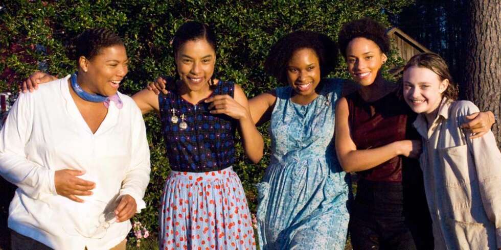 Queen Latifah, Sophie Okonedo, Jennifer Hudson, Alicia Keys og Dakota Fanning i Bienes Hemmelige Liv. Queen Latifah, Sophie Okonedo, Jennifer Hudson, Alicia Keys og Dakota Fanning i Bienes Hemmelige Liv.
