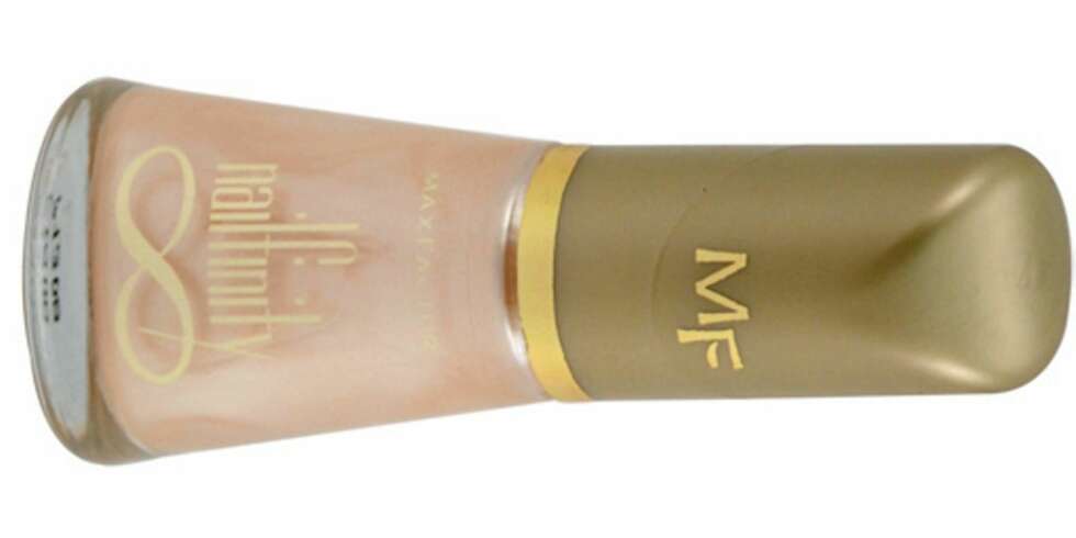 MAX FACTOR: Litt tynn i konsistensen, men sitter godt. MAX FACTOR: Litt tynn i konsistensen, men sitter godt.