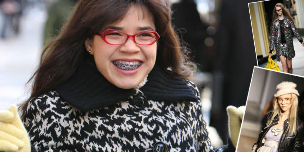 TRENDY: Ugly Betty har grunn til å juble! Nå er nerdebrillene på moten. Til venstre fra catwalken med Luella (øverst) og Charles Anastase (nederst). TRENDY: Ugly Betty har grunn til å juble! Nå er nerdebrillene på moten. Til venstre fra catwalken med Luella (øverst) og Charles Anastase (nederst).